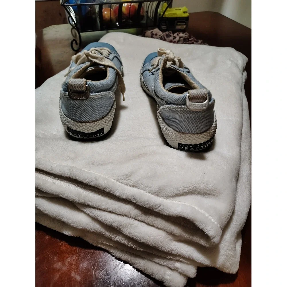 Kenneth Cole Reaction Mens Blue Canvas Low Top Sneakers Size 9.5‎ PO 08590